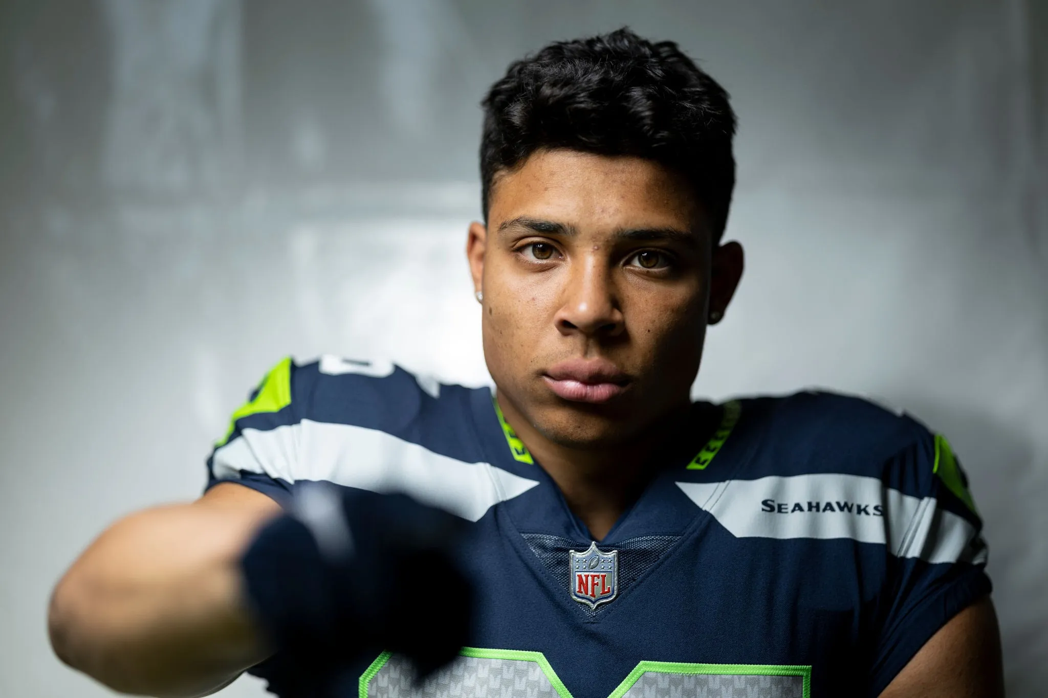 NFL Insider Reveals Which Seahawks RB Could be ‘Better’ For New Offense