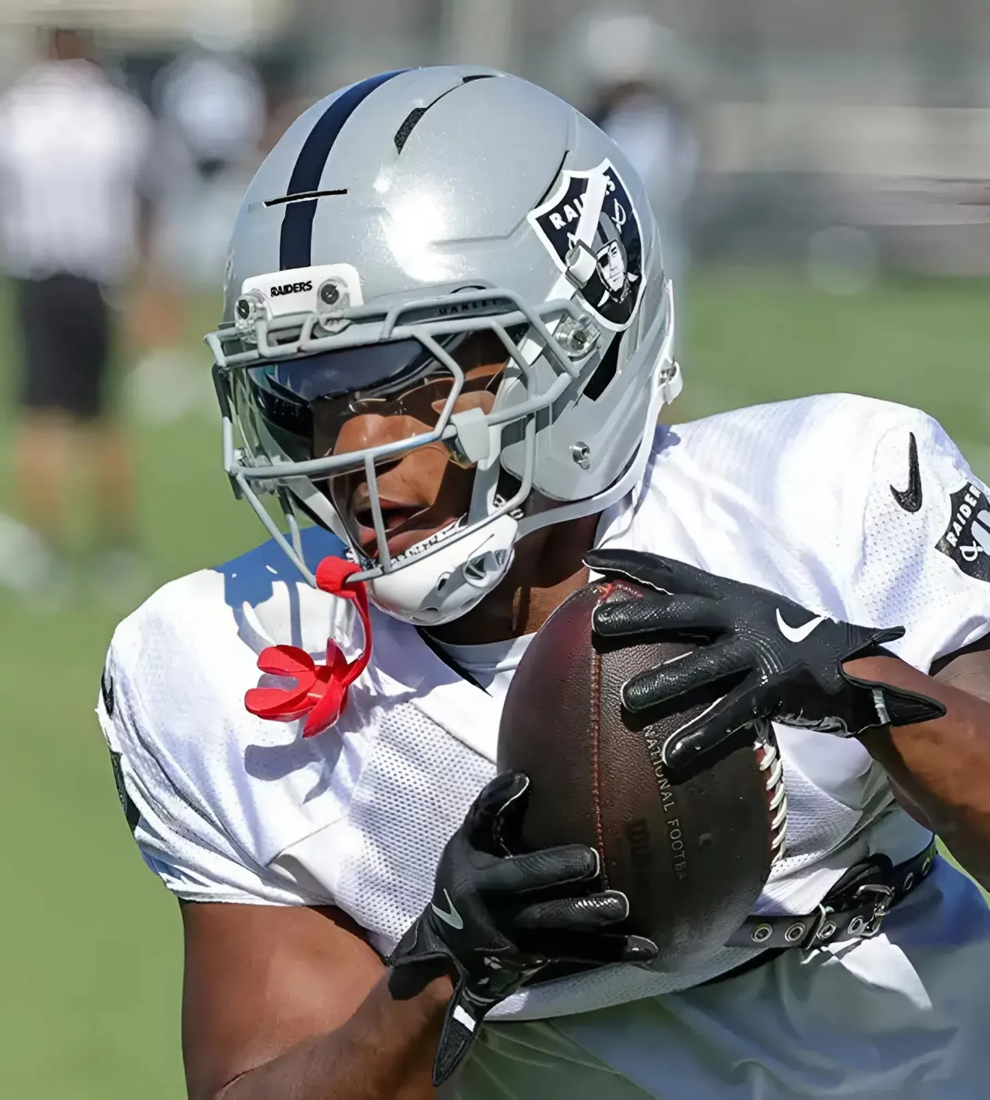 Raiders Predicted to Cut Loose Promising Former Starting RB