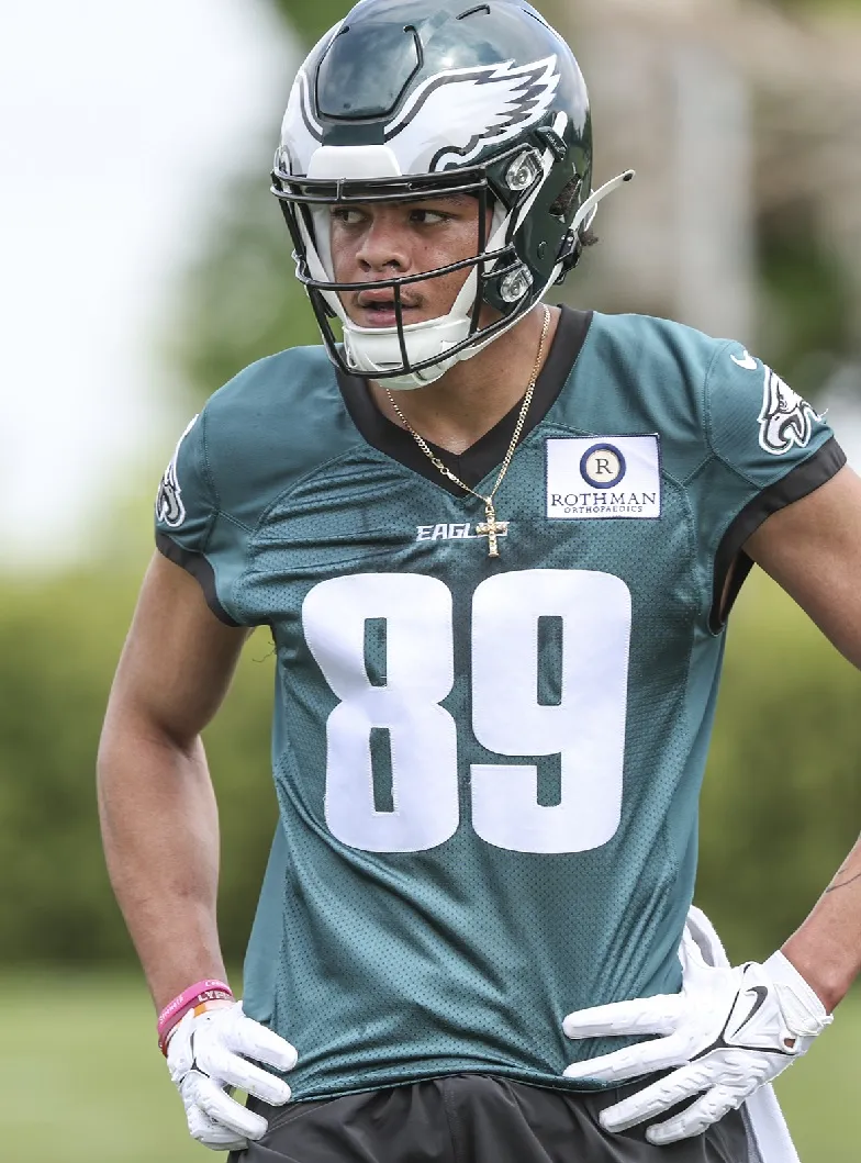 Eagles Lose 6-Foot-6 WR to Devastating Season-Ending Injury
