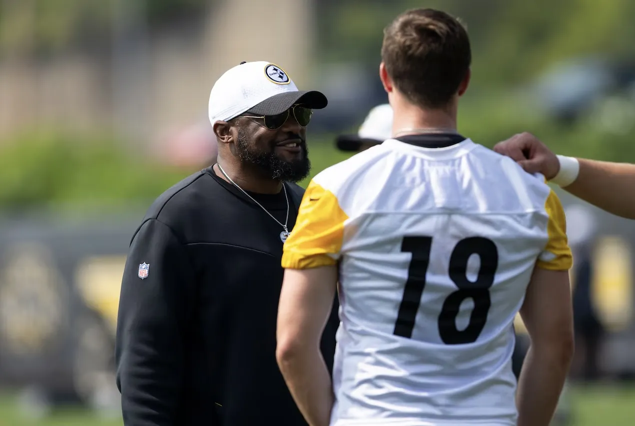 Hand Injury Derails Howard’s Debut - Thompson Steps Up as QB3